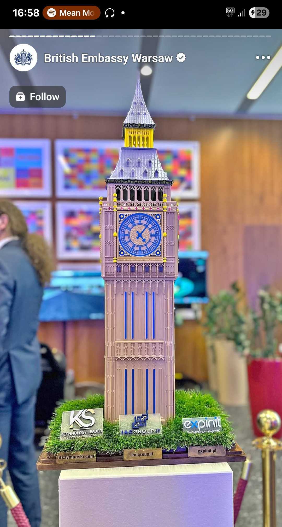 It's print o'clock in the British Embassy :)